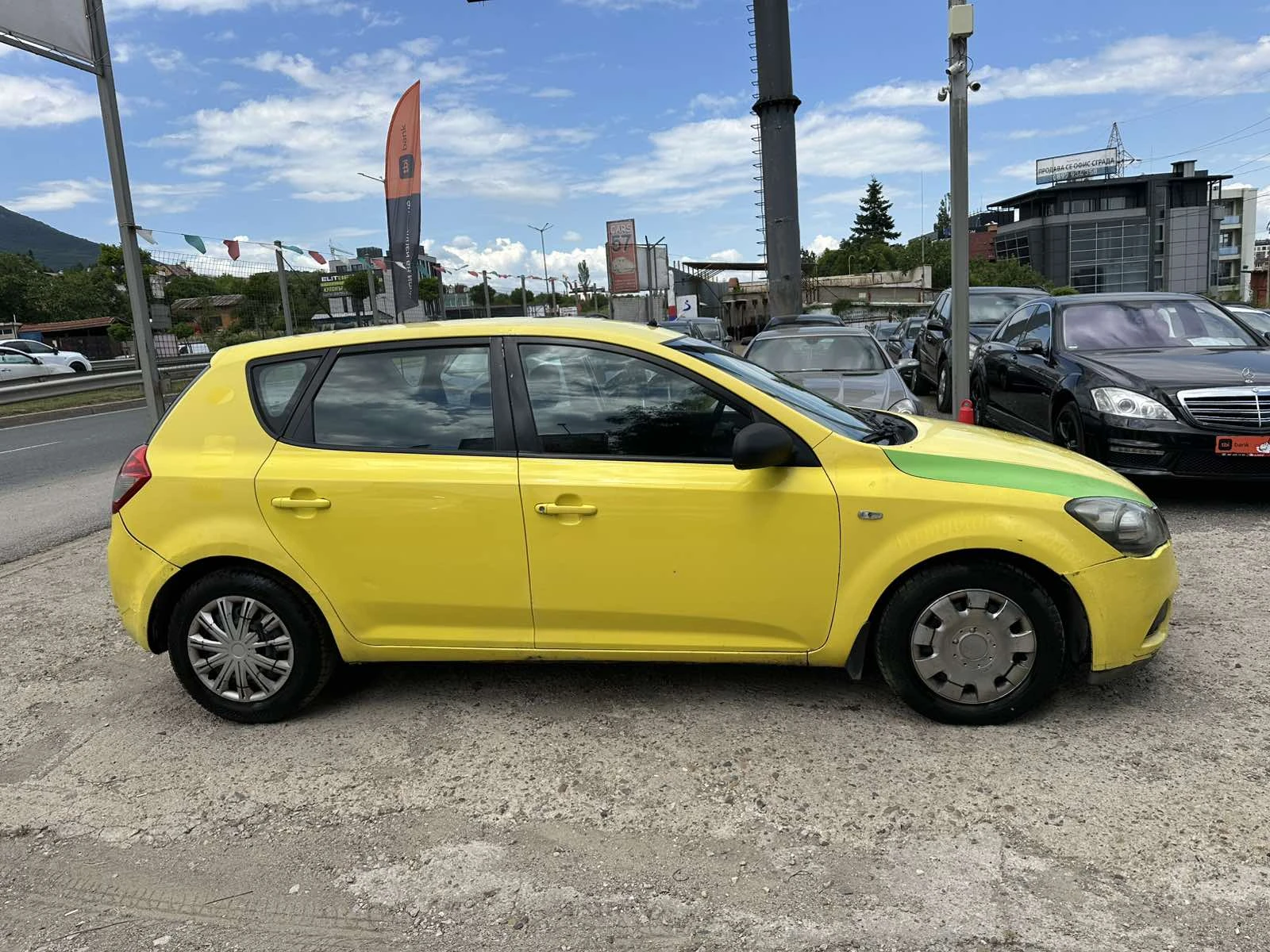 Kia Ceed 1.4/16V Газ.Инж Facelift, снимка 7 - Автомобили и джипове - 54956330