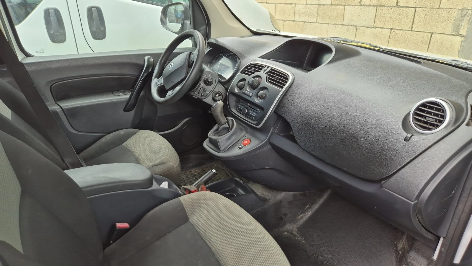 Renault Kangoo, снимка 8 - Автомобили и джипове - 54958367