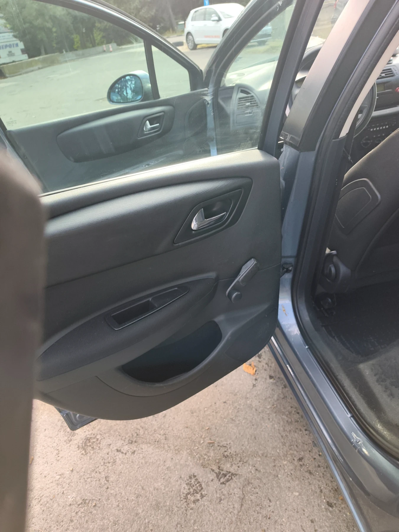 Citroen C4, снимка 12 - Автомобили и джипове - 56544301