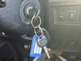 Toyota Tundra * 4WD Double Cab 146" 5.7L SR * CARFAX *  - 19350 € / 37845.31 лв. - 13510051 9