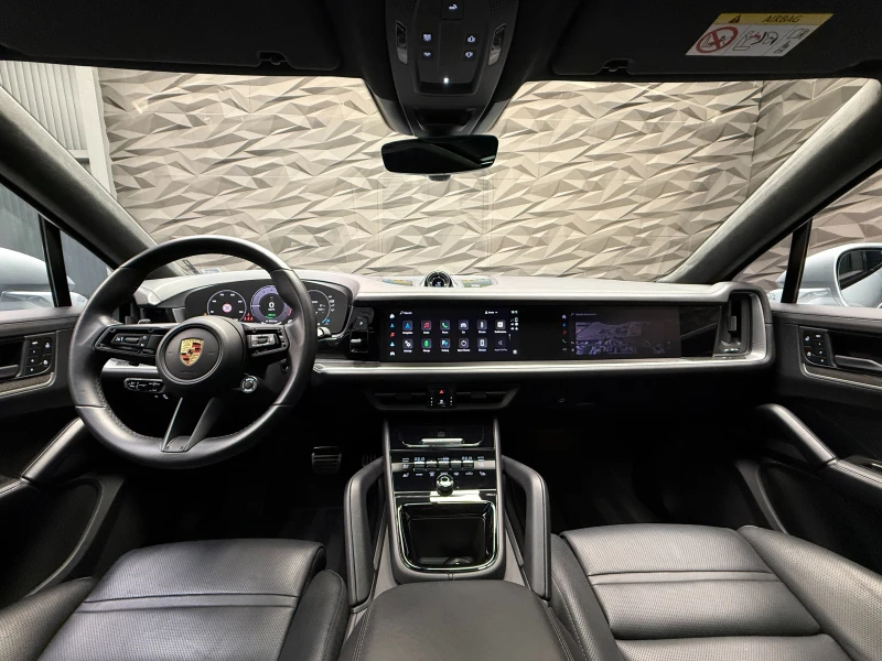 Porsche Cayenne Turbo E-hybrid* Dual display* Pano* Full, снимка 5 - Автомобили и джипове - 50289639