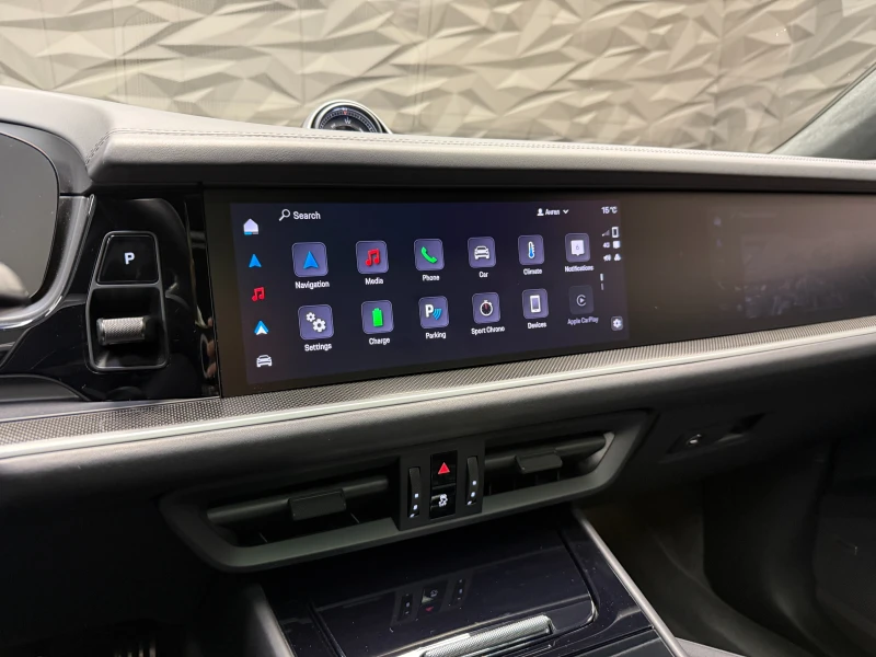 Porsche Cayenne Turbo E-hybrid* Dual display* Pano* Full, снимка 11 - Автомобили и джипове - 50289639