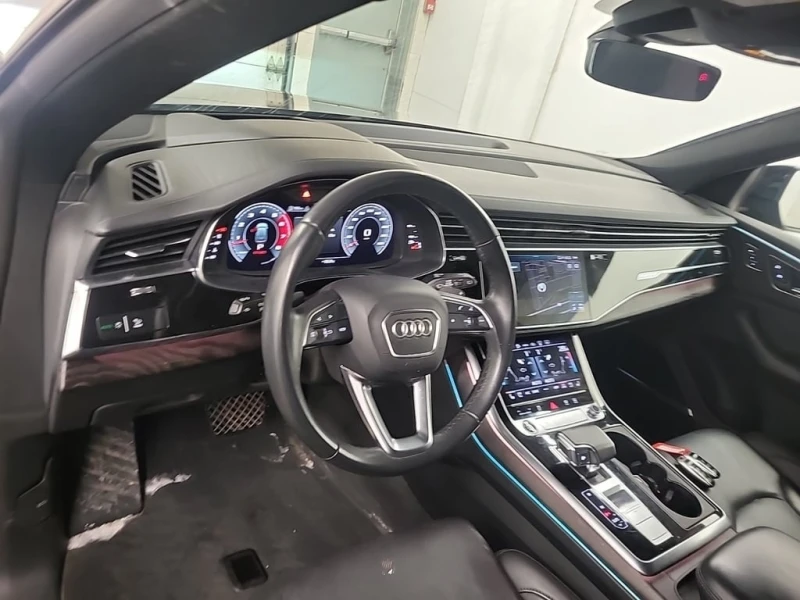 Audi Q8 * TECHNIK * CARFAX * , снимка 10 - Автомобили и джипове - 52710587