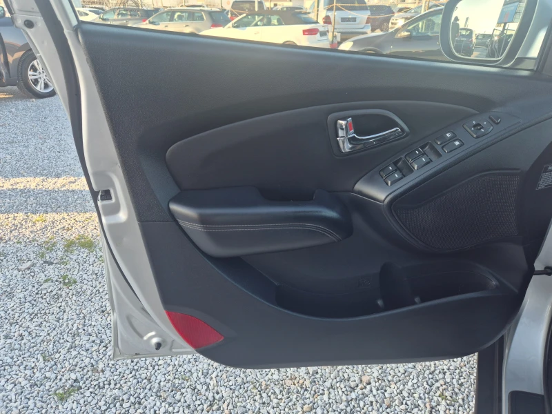 Hyundai IX35 2.0 Dizel 4×4, снимка 6 - Автомобили и джипове - 52801562