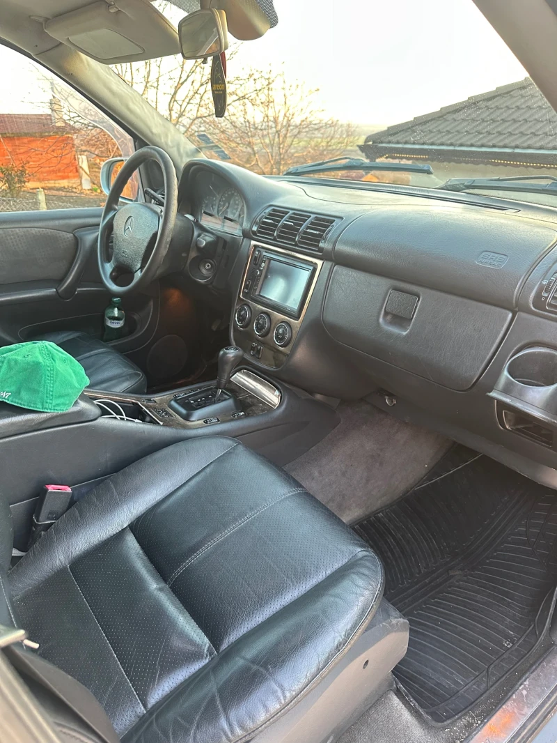 Mercedes-Benz ML 270, снимка 8 - Автомобили и джипове - 52803846