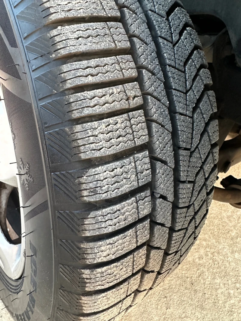 Mercedes-Benz ML 270, снимка 9 - Автомобили и джипове - 52803846