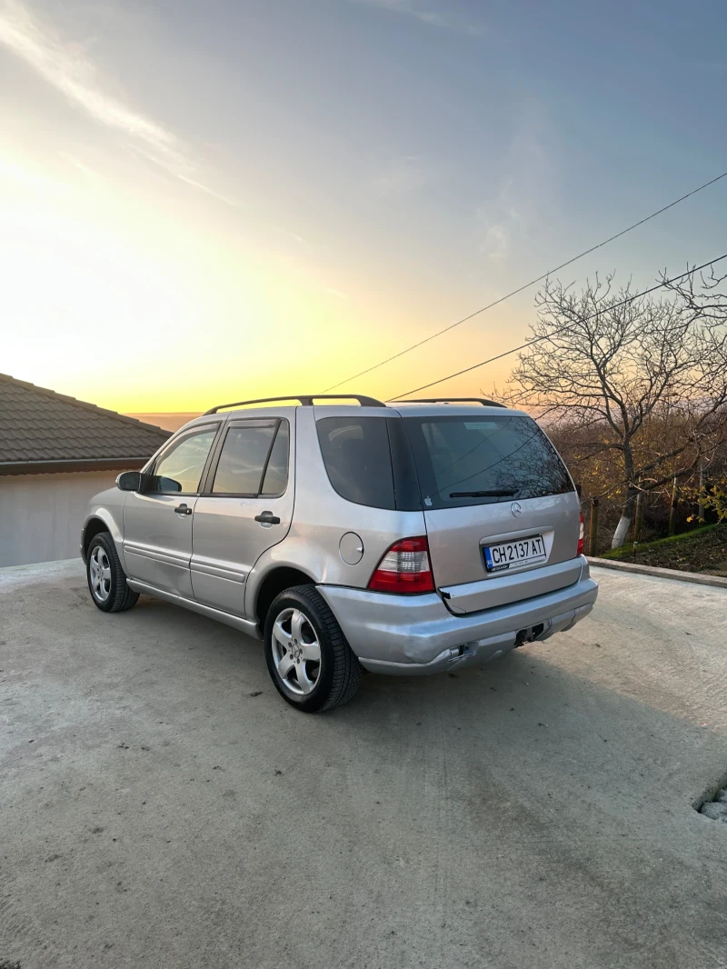 Mercedes-Benz ML 270, снимка 4 - Автомобили и джипове - 52803846
