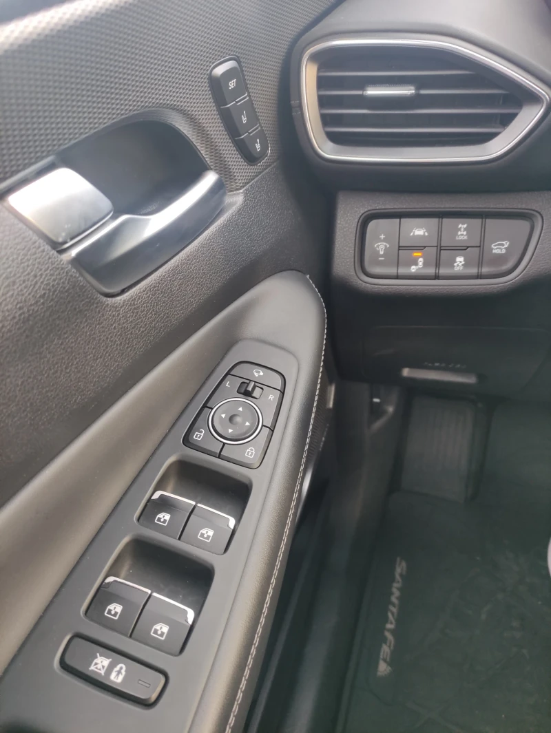 Hyundai Santa fe 2.2 CRDI, снимка 16 - Автомобили и джипове - 52876624