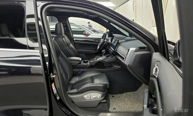 Porsche Cayenne, снимка 11 - Автомобили и джипове - 52914156
