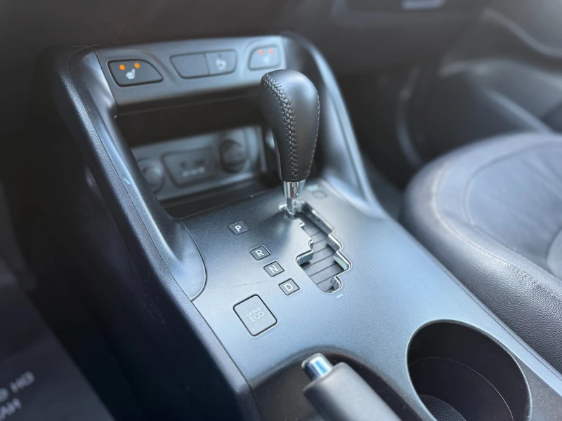 Hyundai IX35 6 МЕСЕЦА ГАРАНЦИЯ/2.0CRDI 184к.с. 4х4 Автоматик, снимка 12 - Автомобили и джипове - 52965531