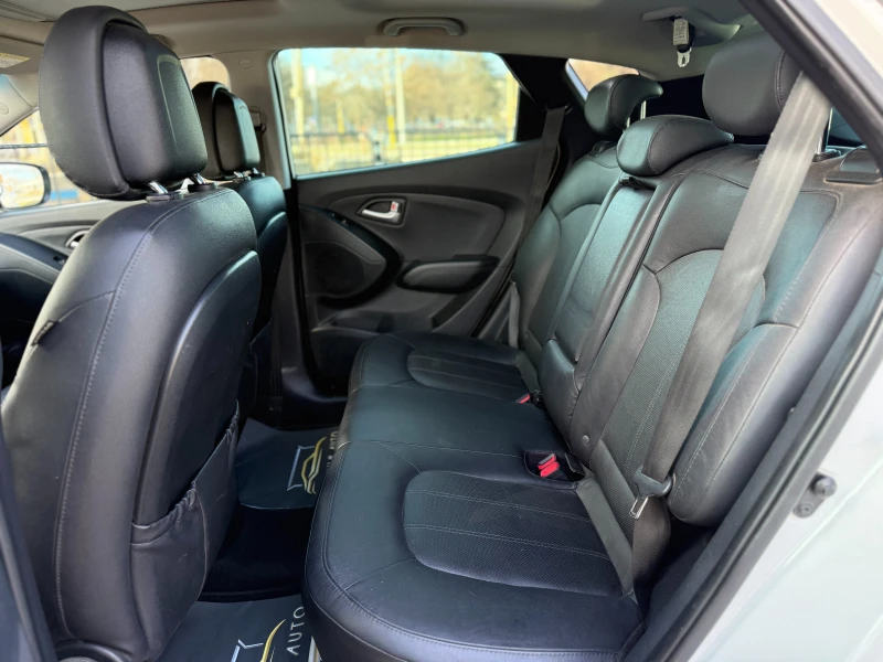 Hyundai IX35 6 МЕСЕЦА ГАРАНЦИЯ/2.0CRDI 184к.с. 4х4 Автоматик, снимка 8 - Автомобили и джипове - 52965531