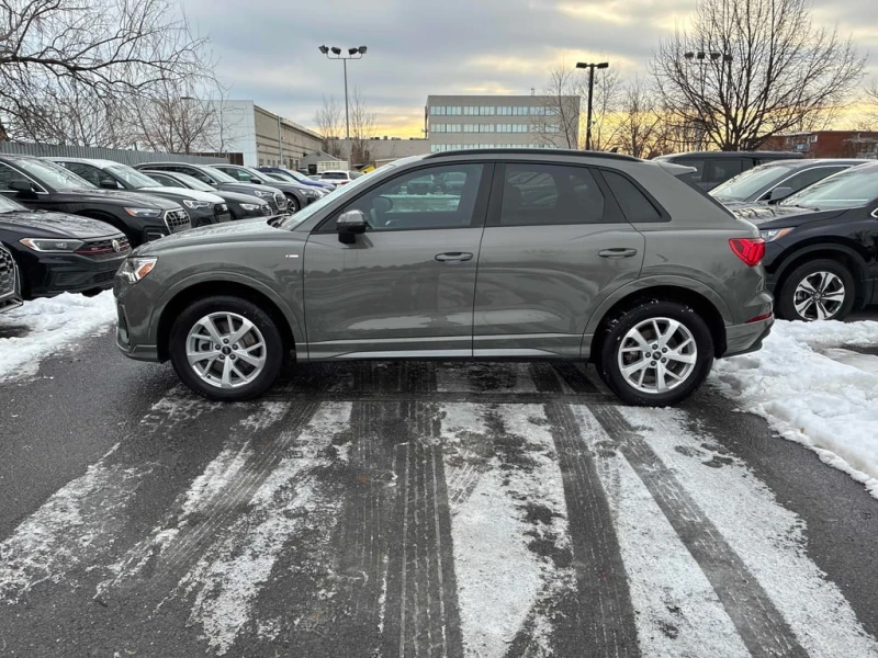 Audi Q3 * Komfort * CARFAX * БЕЗ ПЪРВОНАЧАЛНА ВНОСКА, снимка 2 - Автомобили и джипове - 52968737