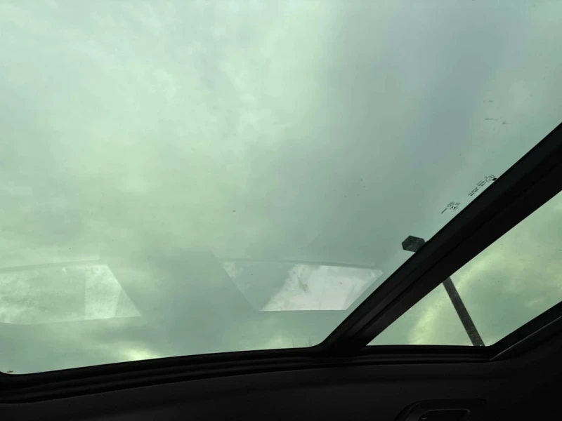 Audi Q3 * Komfort * CARFAX * БЕЗ ПЪРВОНАЧАЛНА ВНОСКА, снимка 14 - Автомобили и джипове - 52968737