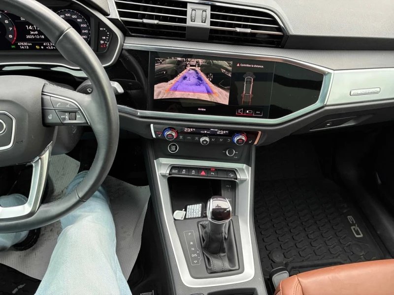 Audi Q3 * Komfort * CARFAX * БЕЗ ПЪРВОНАЧАЛНА ВНОСКА, снимка 9 - Автомобили и джипове - 52968737