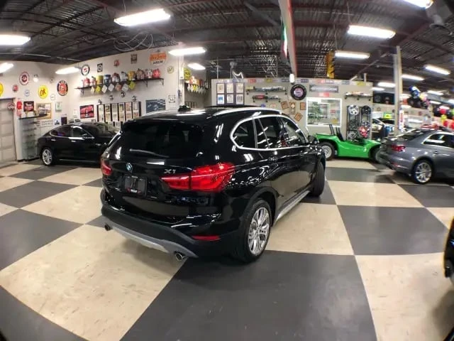 BMW X1 * xDrive * PANORAMA * HUD * HARMAN KARDON * 360 *  | Mobile.bg � ����������� 7