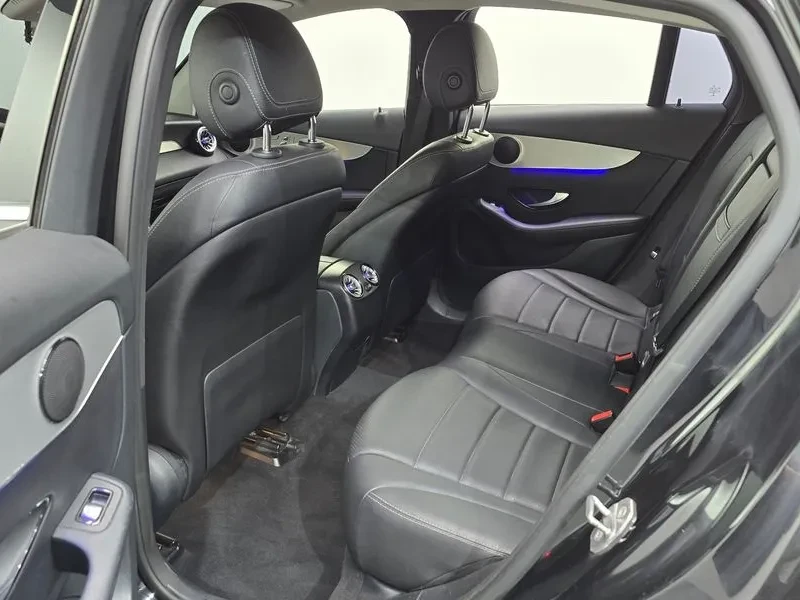 Mercedes-Benz GLC 220 D 4Matic Coupe, снимка 11 - Автомобили и джипове - 55799916