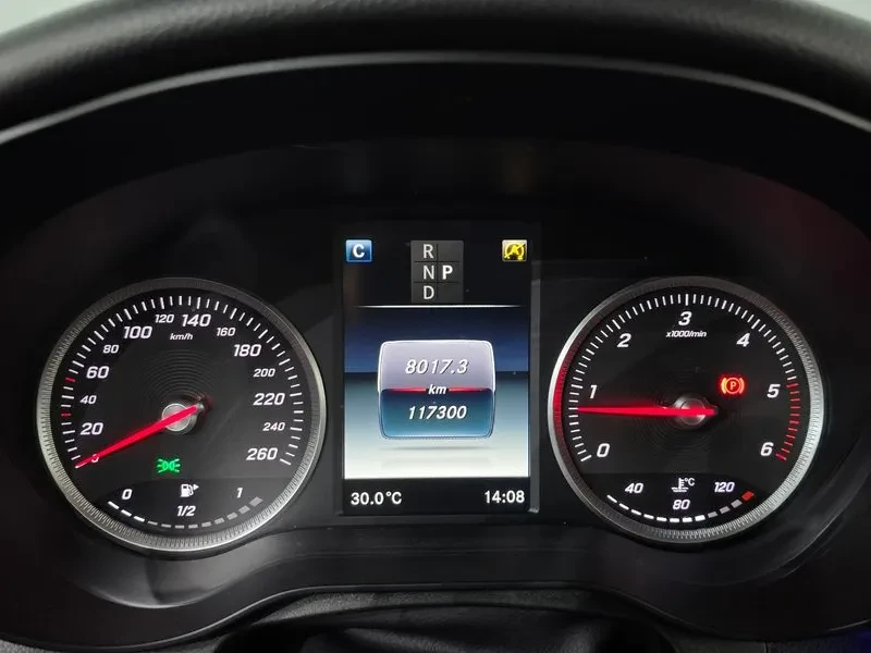 Mercedes-Benz GLC 220 D 4Matic Coupe, снимка 8 - Автомобили и джипове - 55799916