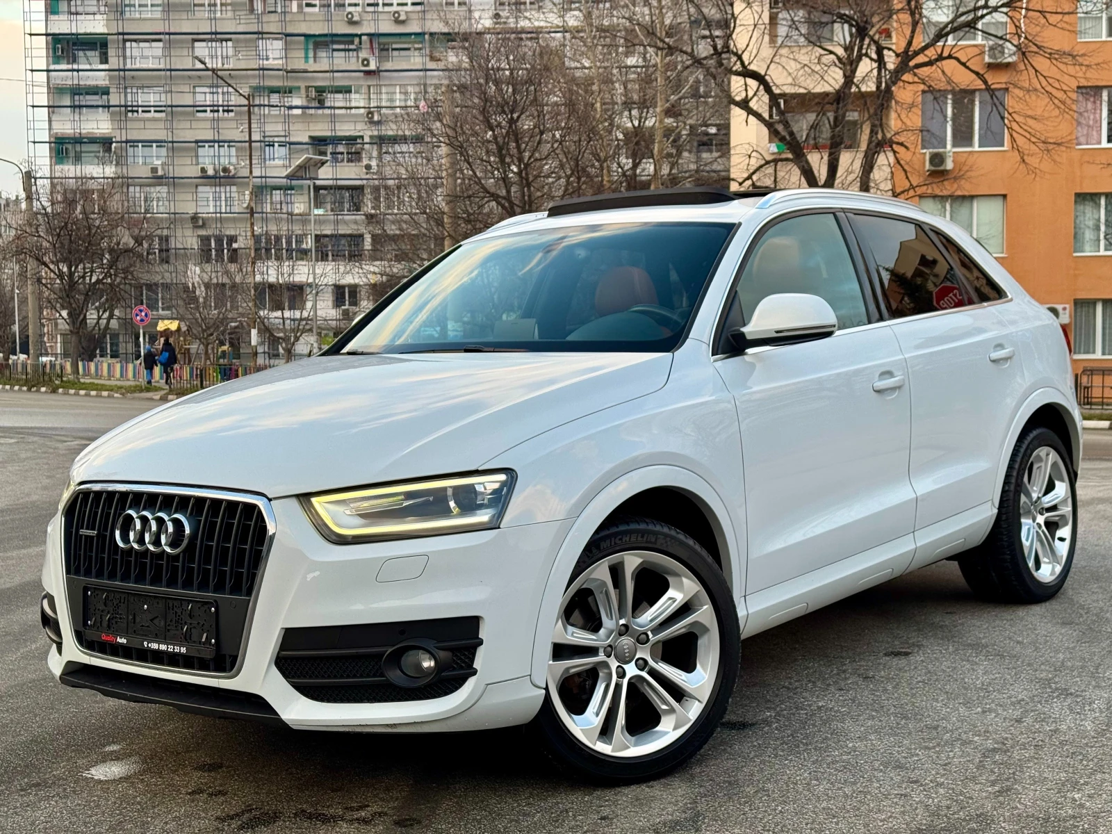 Audi Q3 2.0TDI Quattro::NAVI::PANO::KEYLESS::CAMERA, снимка 1