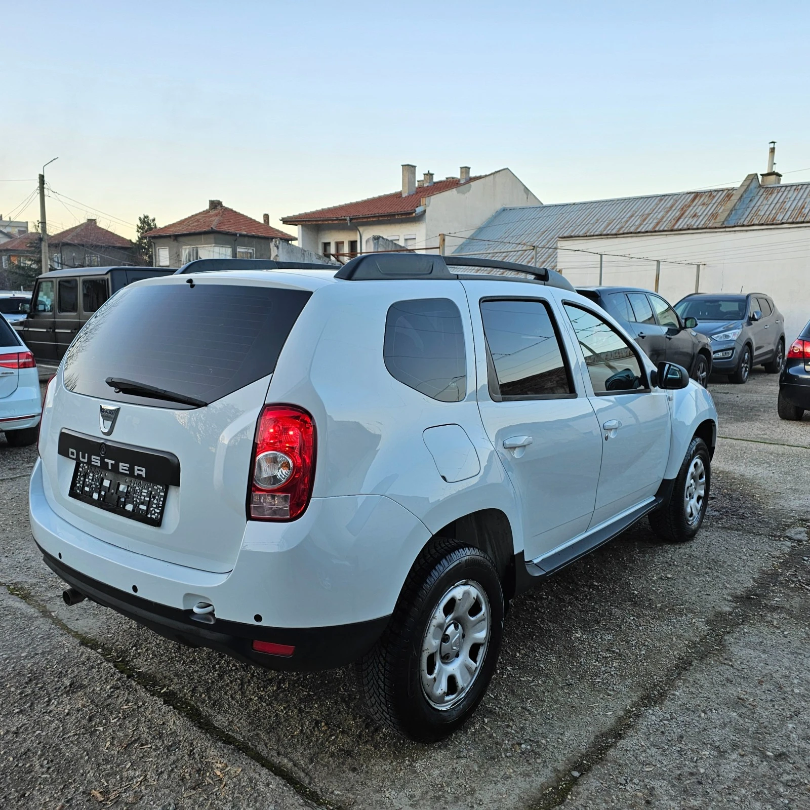 Dacia Duster 1.6i GAZ - изображение 7