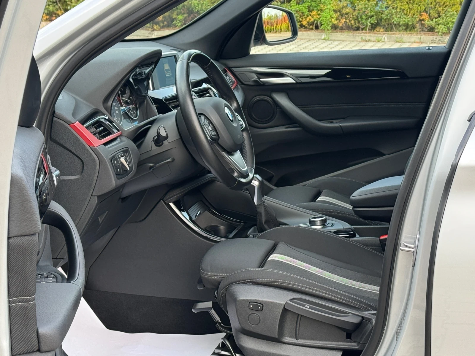 BMW X1 2.0Xdrive-АВТОМАТ-LED-РЕКАРО-180Х.КМ-УНИКАЛНА-НОВА - изображение 8
