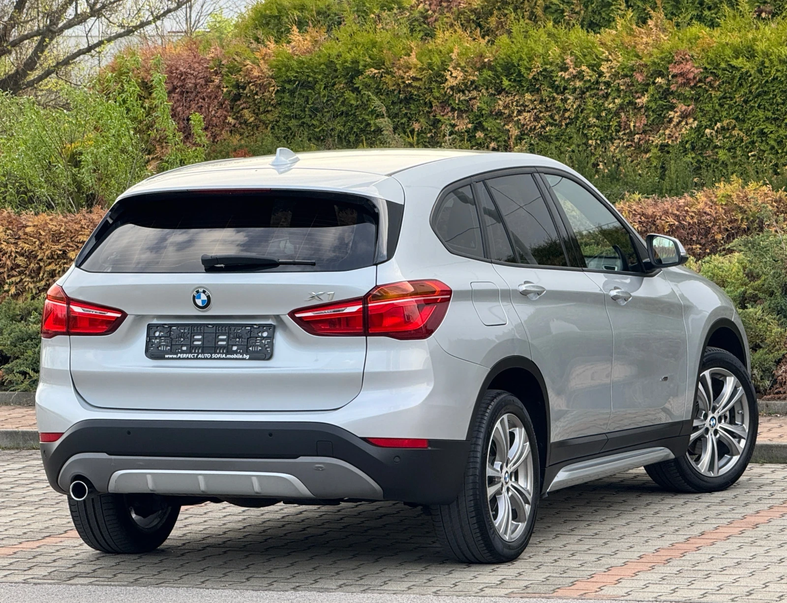 BMW X1 2.0Xdrive-АВТОМАТ-LED-РЕКАРО-180Х.КМ-УНИКАЛНА-НОВА - изображение 5