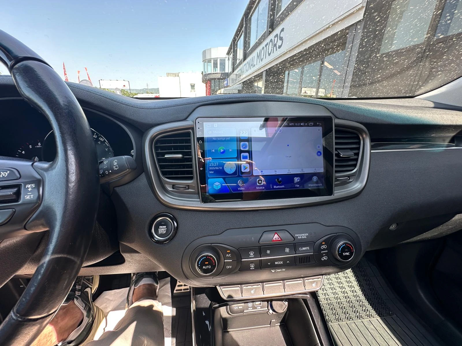 Kia Sorento 2.2 CRDi / AWD / Rebel - изображение 10