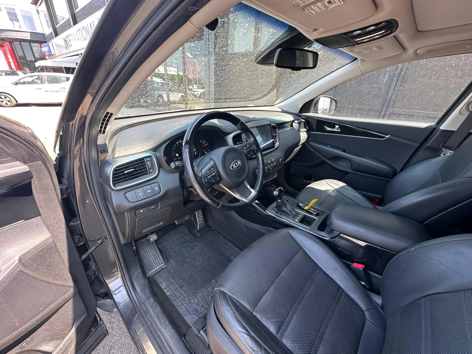 Kia Sorento 2.2 CRDi / AWD / Rebel - изображение 5