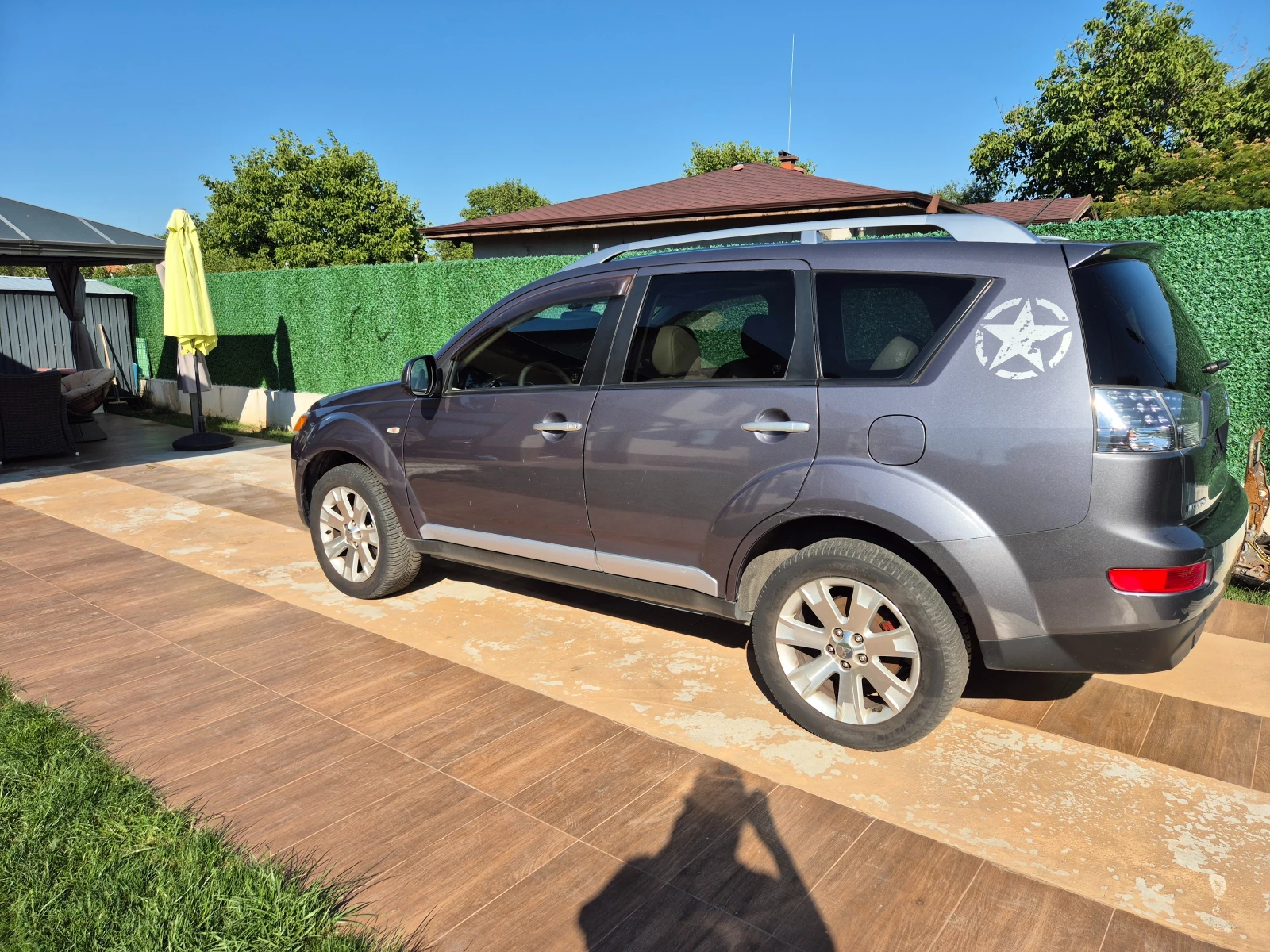 Mitsubishi Outlander 2.2 Rockford  INSTYLE 4WD - изображение 6