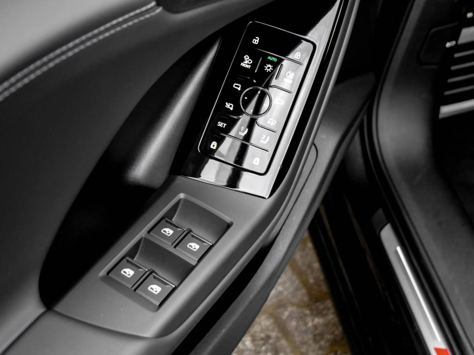 Audi Q6 55 E-TRON/S-LINE/QUATTRO/MATRIX/MMI DISPLAY/360/ - изображение 5