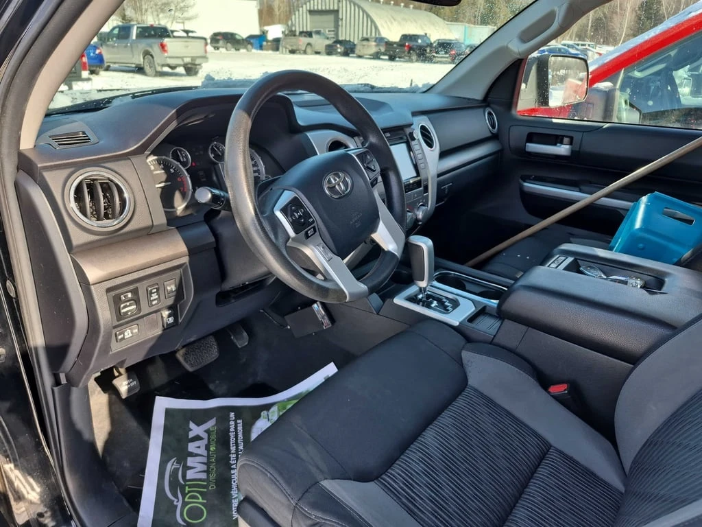 Toyota Tundra * 4WD Double Cab 146" 5.7L SR * CARFAX *  - изображение 6