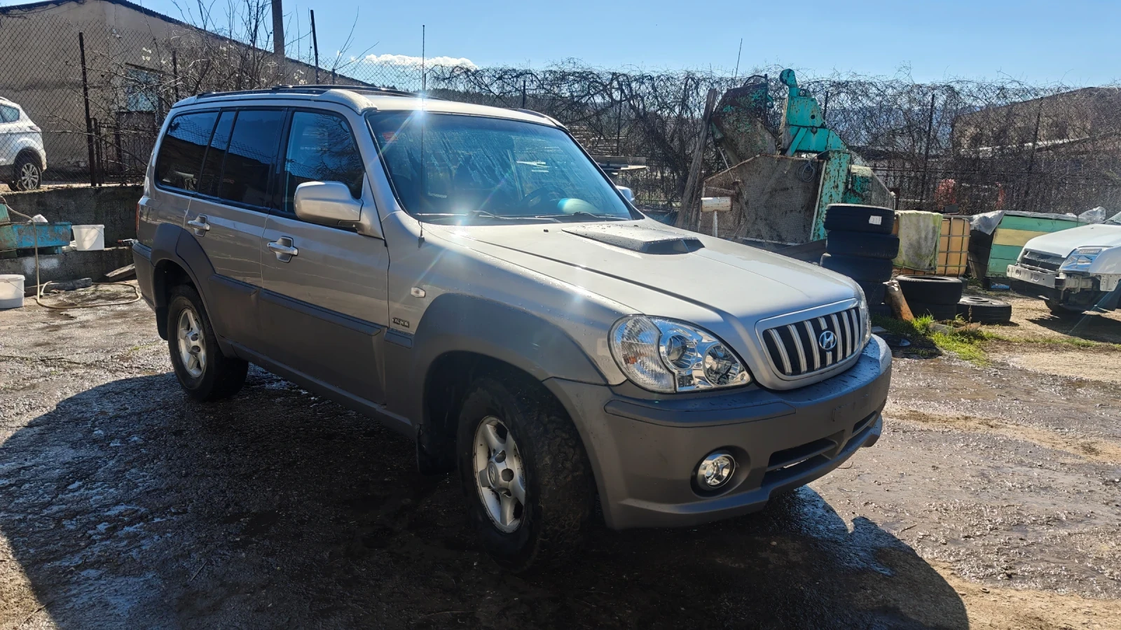 Hyundai Terracan, снимка 3 - Автомобили и джипове - 53800469