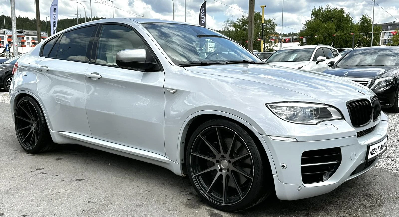 BMW X6 M 50D 381HP HUD DISTRONIC SOFT CLOSE CAMERA EU5B, снимка 3 - Автомобили и джипове - 54617821