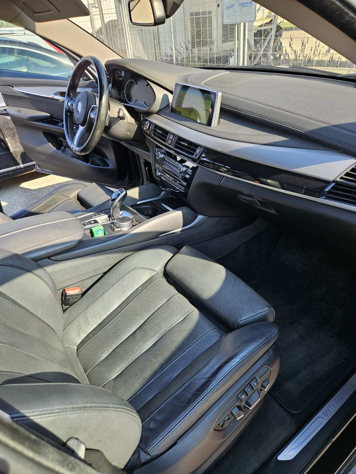 BMW X6 xDrive30D* 258HP* 360 Cam* M Pack* Harman/Cardon, снимка 5 - Автомобили и джипове - 55103458