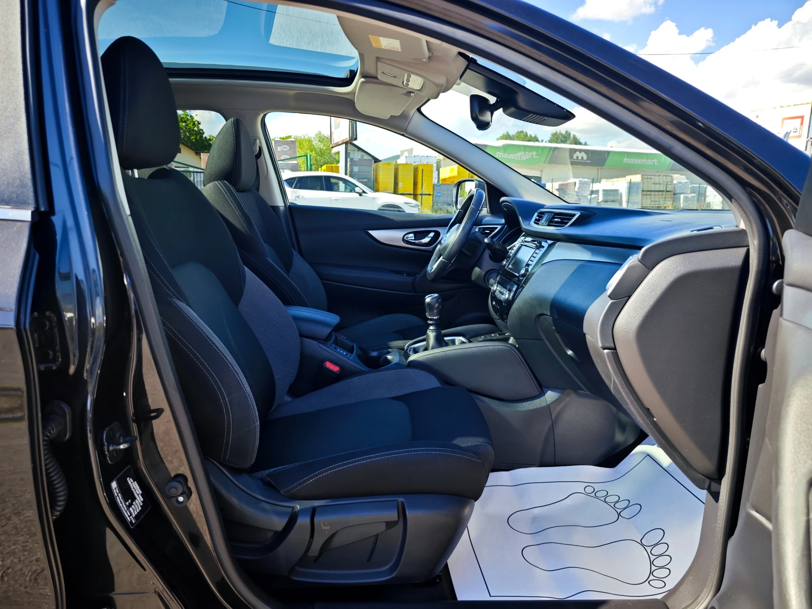Nissan Qashqai 1.33 113000km.! , снимка 9 - Автомобили и джипове - 54974790