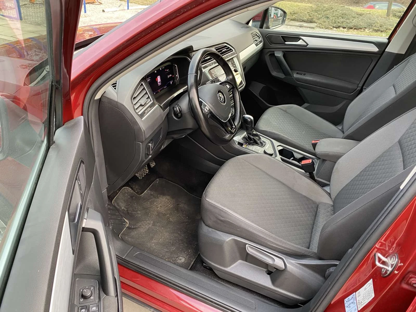 VW Tiguan 4x4, �������,  �� VW ����� | Mobile.bg � ����������� 9