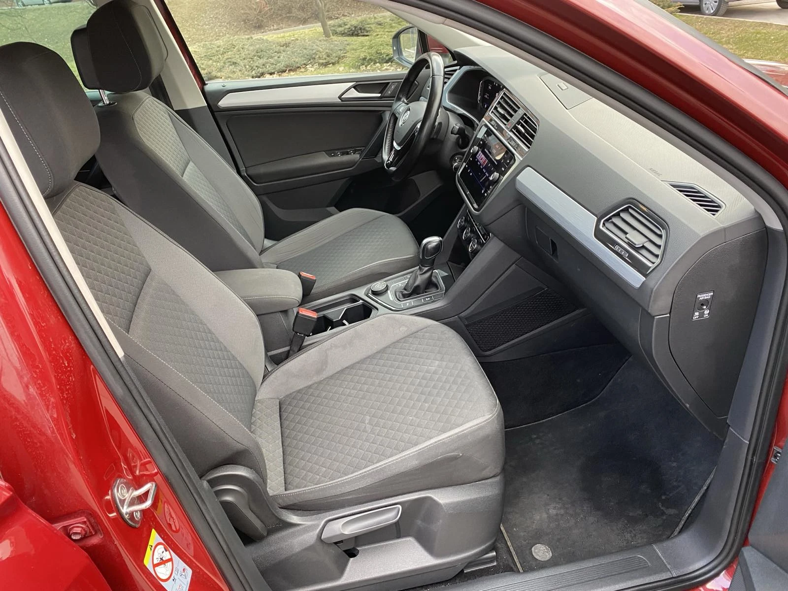 VW Tiguan 4x4, АВТОМАТ,  от VW София, снимка 8 - Автомобили и джипове - 55337968