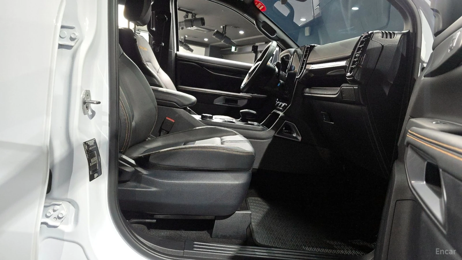 Ford Ranger WILDTRACK* 2.0* DISTRONIC* 360* КАМЕРА* ПОДГРЕВ* , снимка 9 - Автомобили и джипове - 55613783