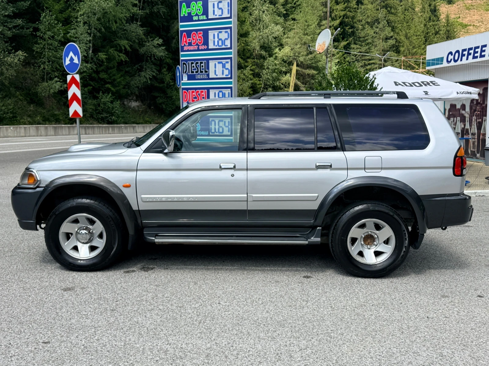 Mitsubishi Pajero sport 2.5TDI* 116к.с.* ИТАЛИЯ* КЛИМАТРОНИК* , снимка 2 - Автомобили и джипове - 55839233