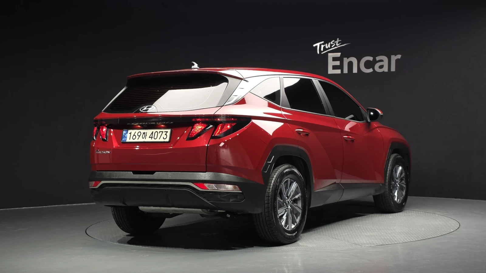 Hyundai Tucson КРАЙНА ЦЕНА, снимка 2 - Автомобили и джипове - 56133652