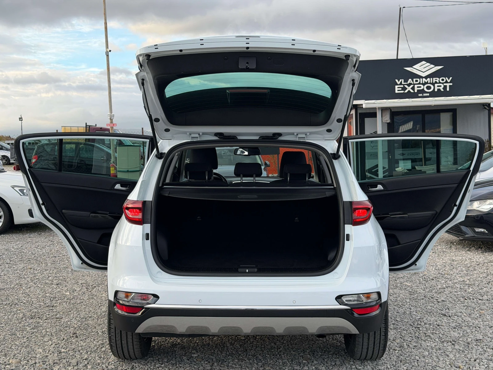 Kia Sportage 1.6CRDi FACE / 73000 �� / 1 ���������� / ��� ����� | Mobile.bg � ����������� 10