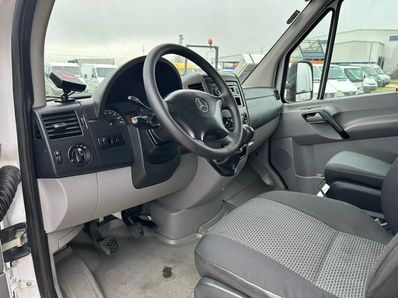 Mercedes-Benz Sprinter 316 ХЛАДИЛЕН, снимка 10 - Бусове и автобуси - 40282292