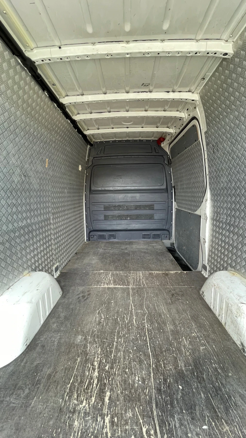 VW Crafter, снимка 8 - Бусове и автобуси - 54283775