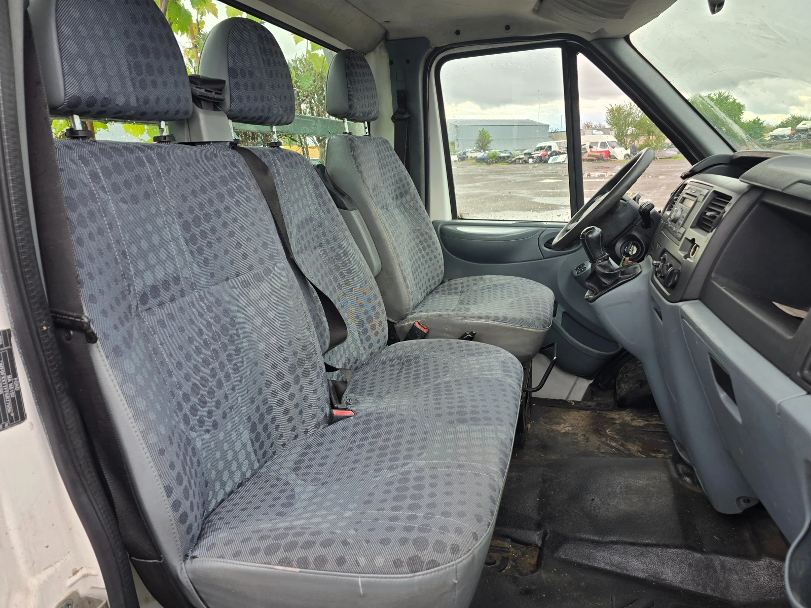 Ford Transit 2.4d* 100кс* БОРДОВИ* 3места, снимка 9 - Бусове и автобуси - 55132853