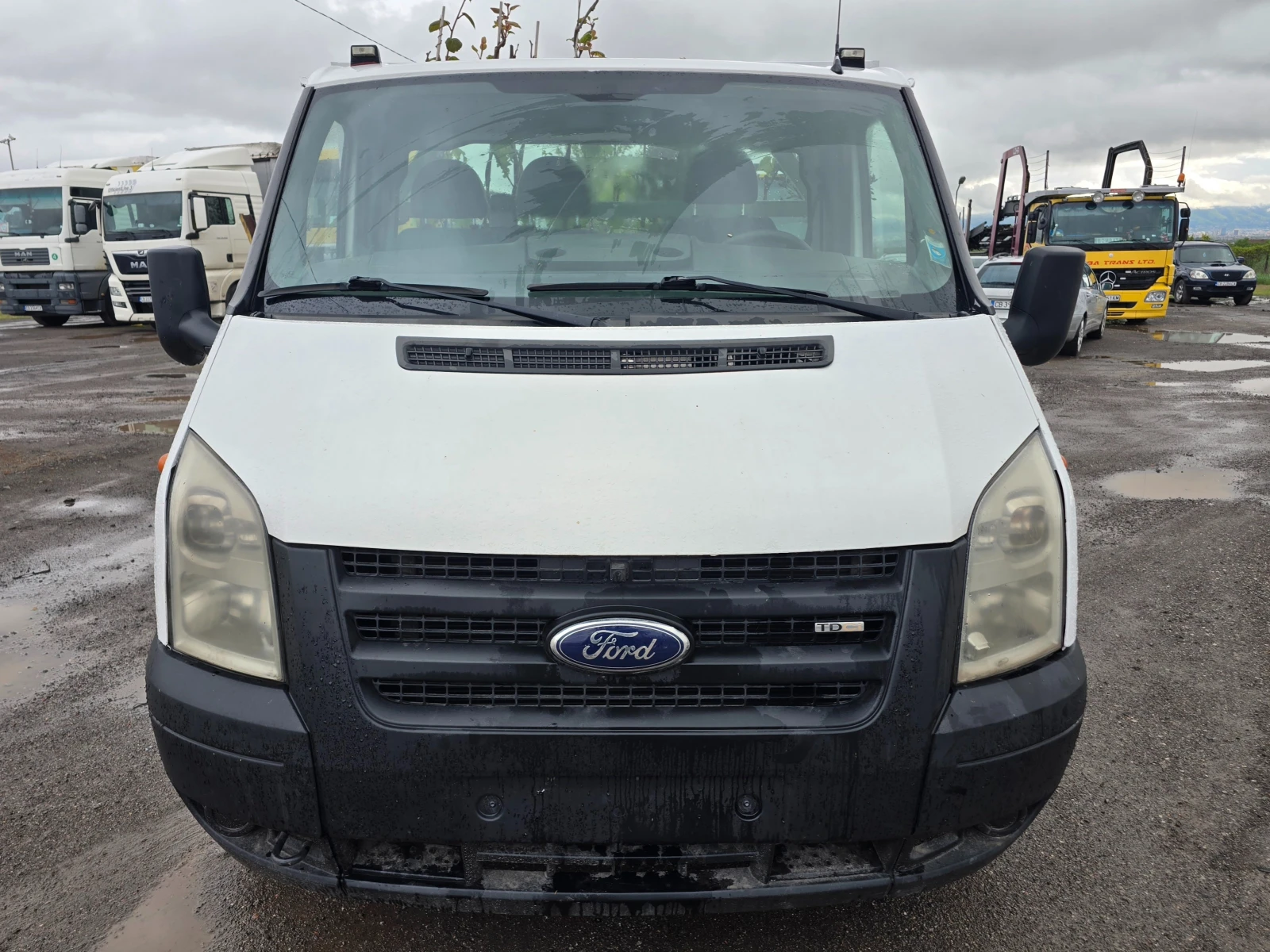 Ford Transit 2.4d* 100кс* БОРДОВИ* 3места, снимка 2 - Бусове и автобуси - 55132853