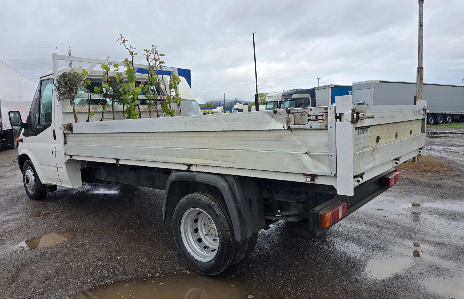 Ford Transit 2.4d* 100кс* БОРДОВИ* 3места, снимка 5 - Бусове и автобуси - 55132853