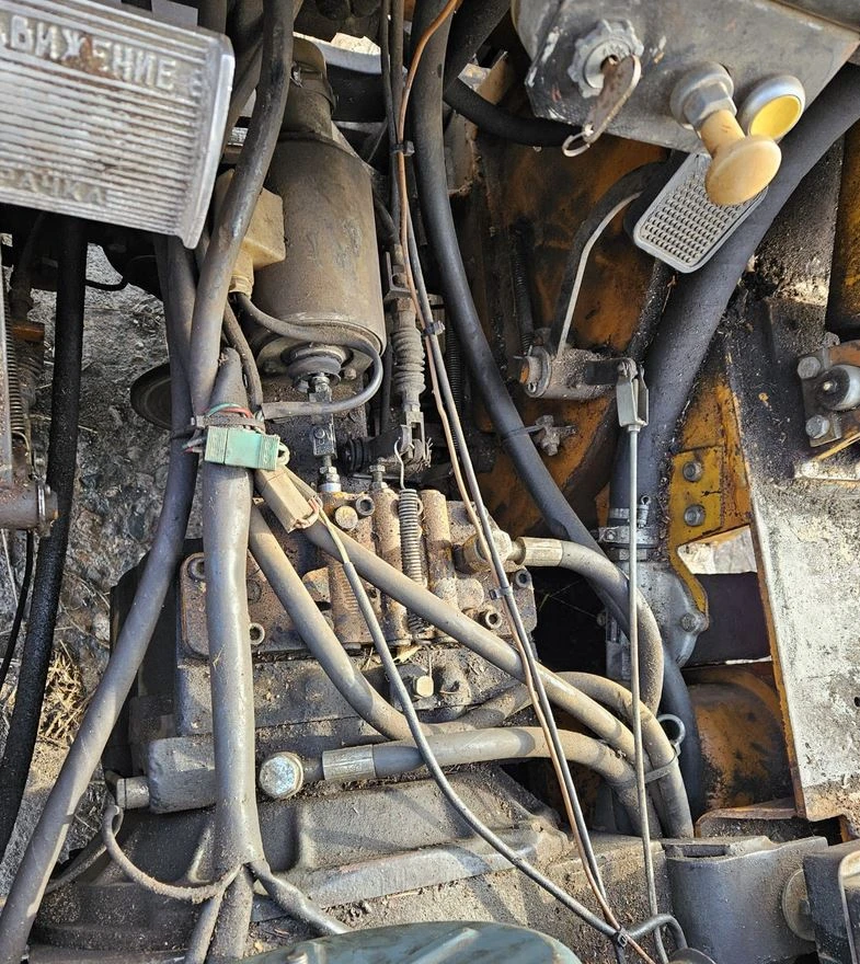 Мотокар В&Р Мотокар 3.5т дизел, снимка 6 - Индустриална техника - 53696261