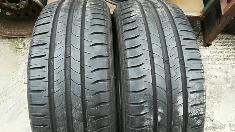 Гуми Летни 205/60R16, снимка 1 - Гуми и джанти - 24772351