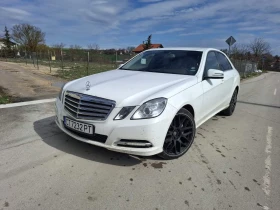Mercedes-Benz E 220, снимка 1