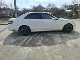 Mercedes-Benz E 220, снимка 6
