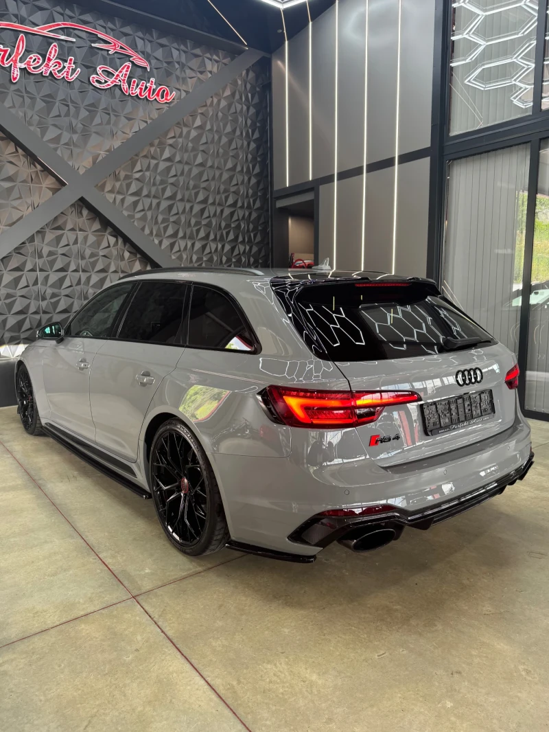 Audi Rs4 650 К.С * QUATTRO * ТУНИНГ * FULL Екстри * , снимка 3 - Автомобили и джипове - 46425660